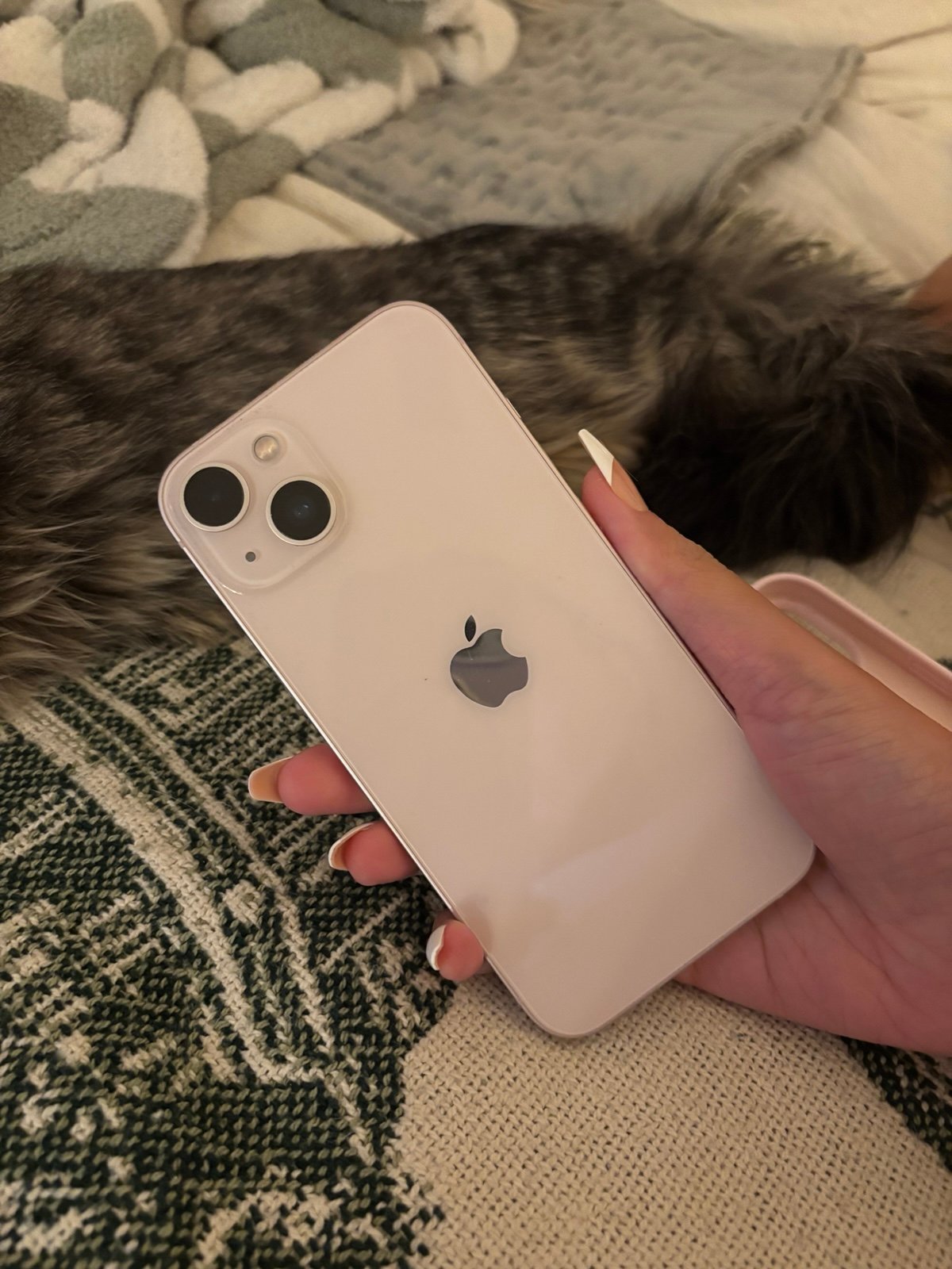 Apple iPhone 13 512GB 8K77