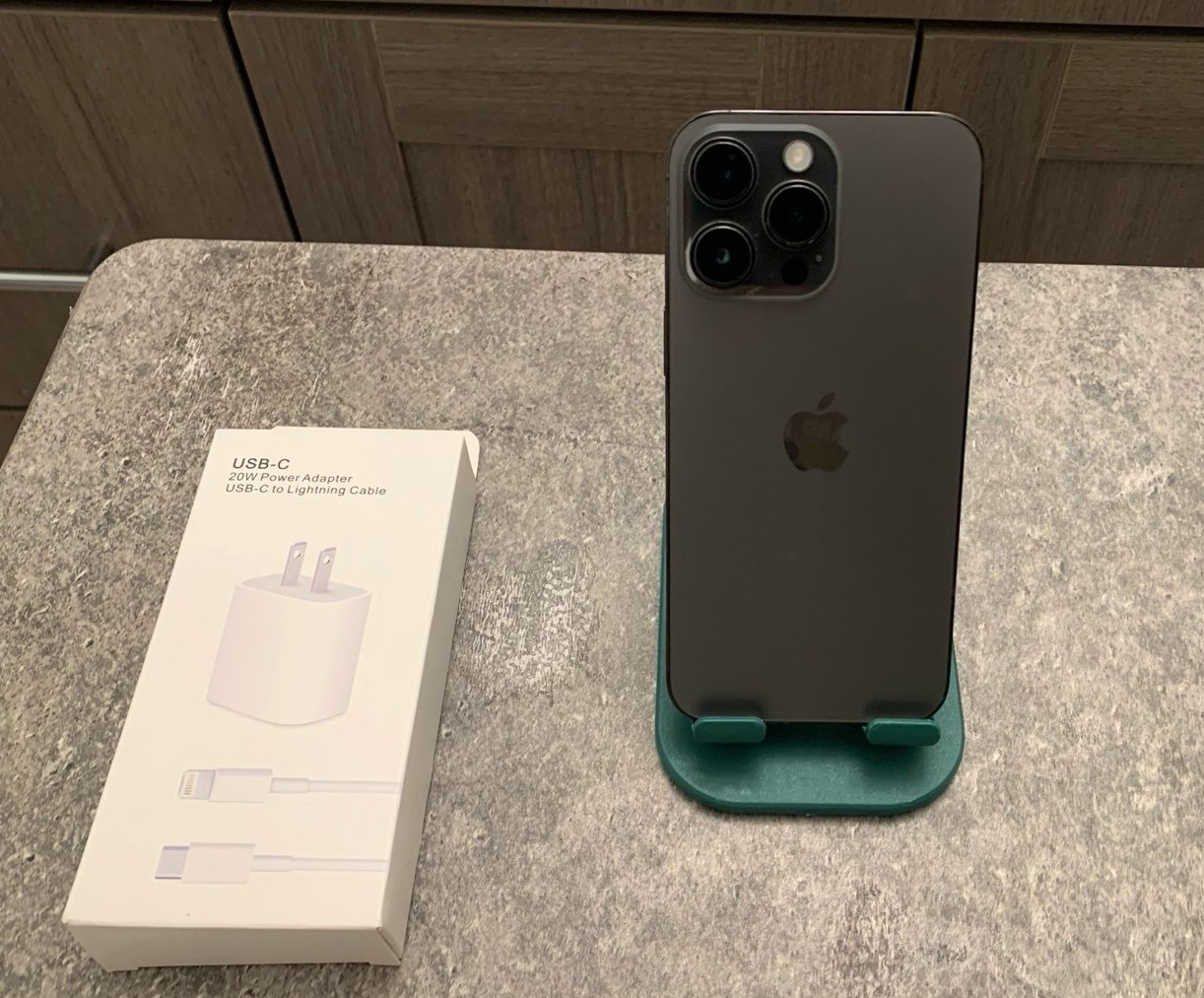 Apple iPhone 14 Pro Max Unlocked 256GB Space Black 6D76