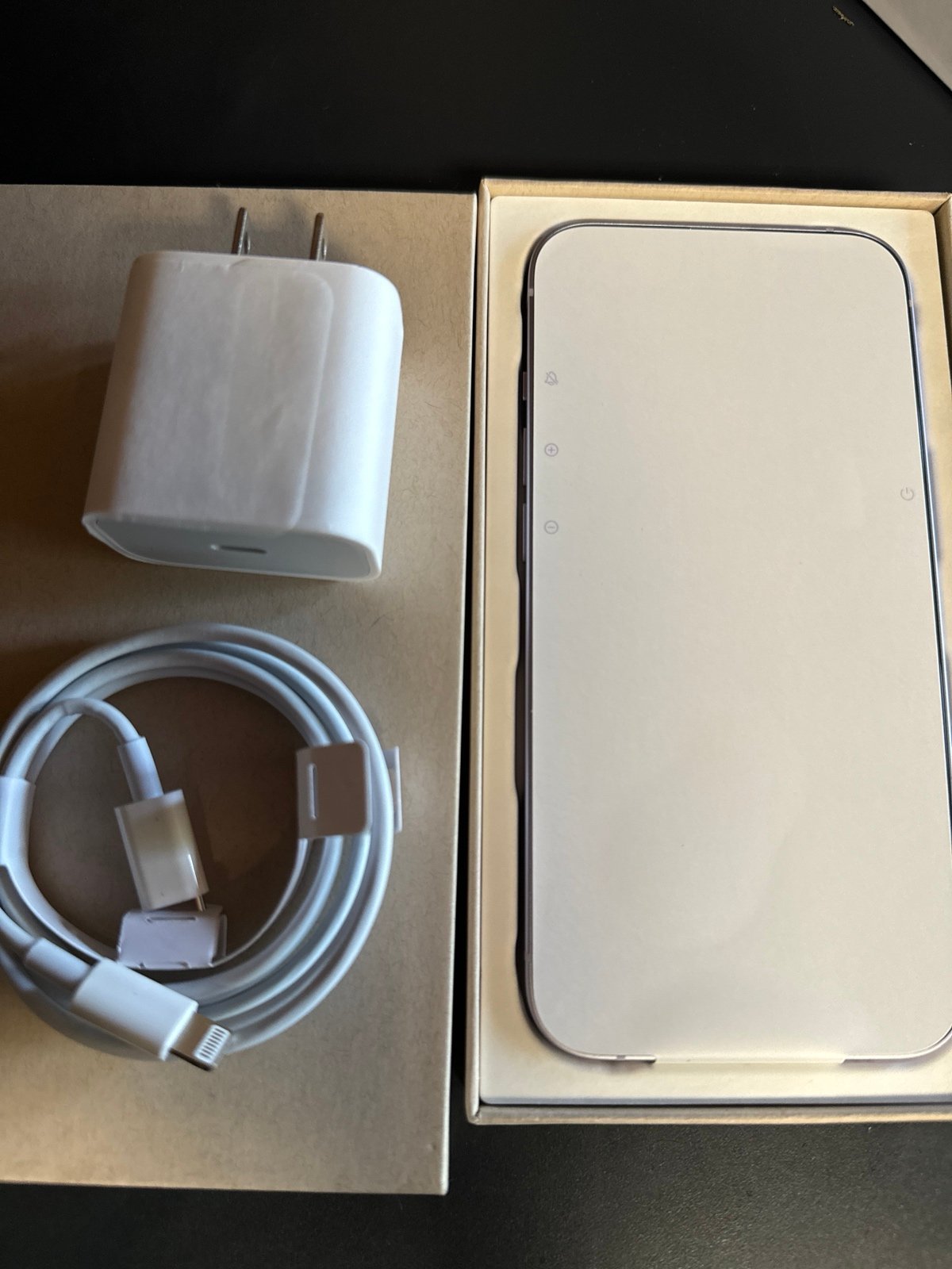 iPhone 14 new 128gb AT&T 1L17