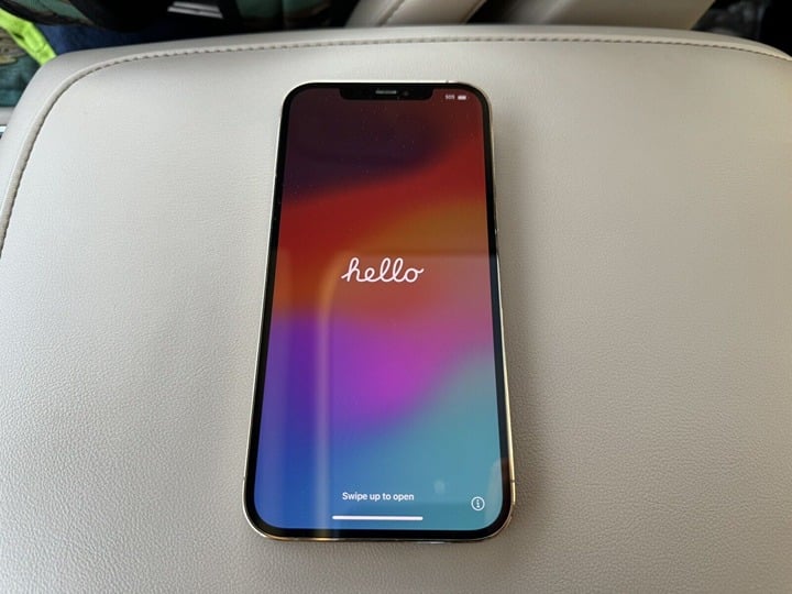 Apple iPhone 12 Pro Max - 256 GB - Gold (Unlocked) 8G91