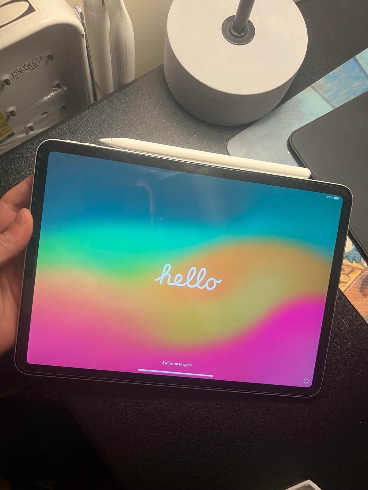 iPad Pro 11 inch (2018) WiFi with apple pencil and magic keyboard (used) 9D32