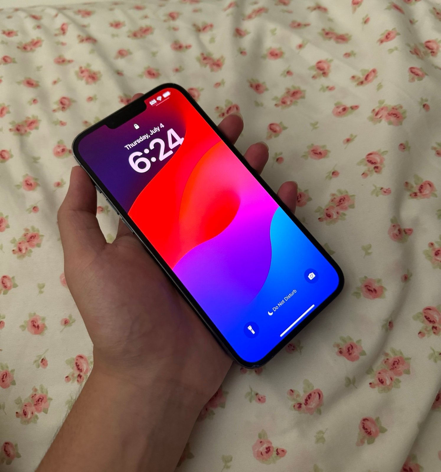 Apple iPhone 13 Pro Max 128 GB in Sierra Blue 7X63