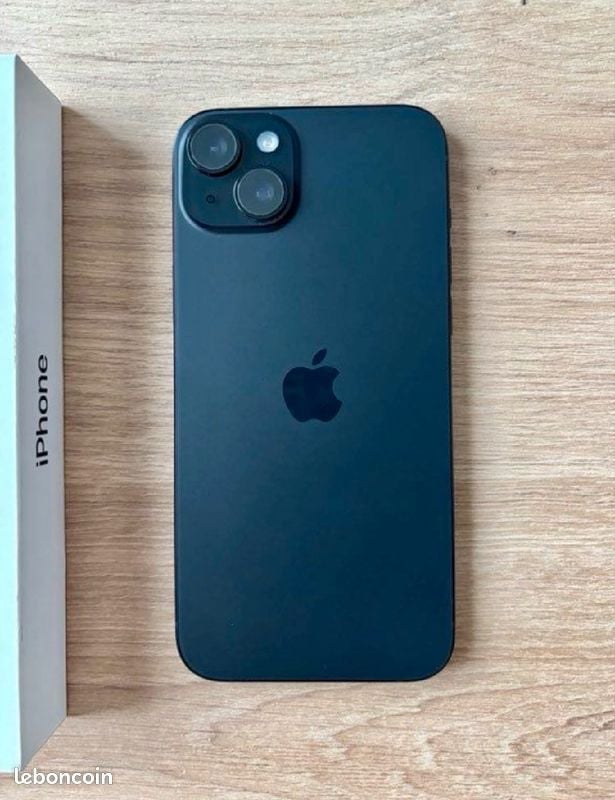 iPhone 15 w/128 GB - Black 5T68