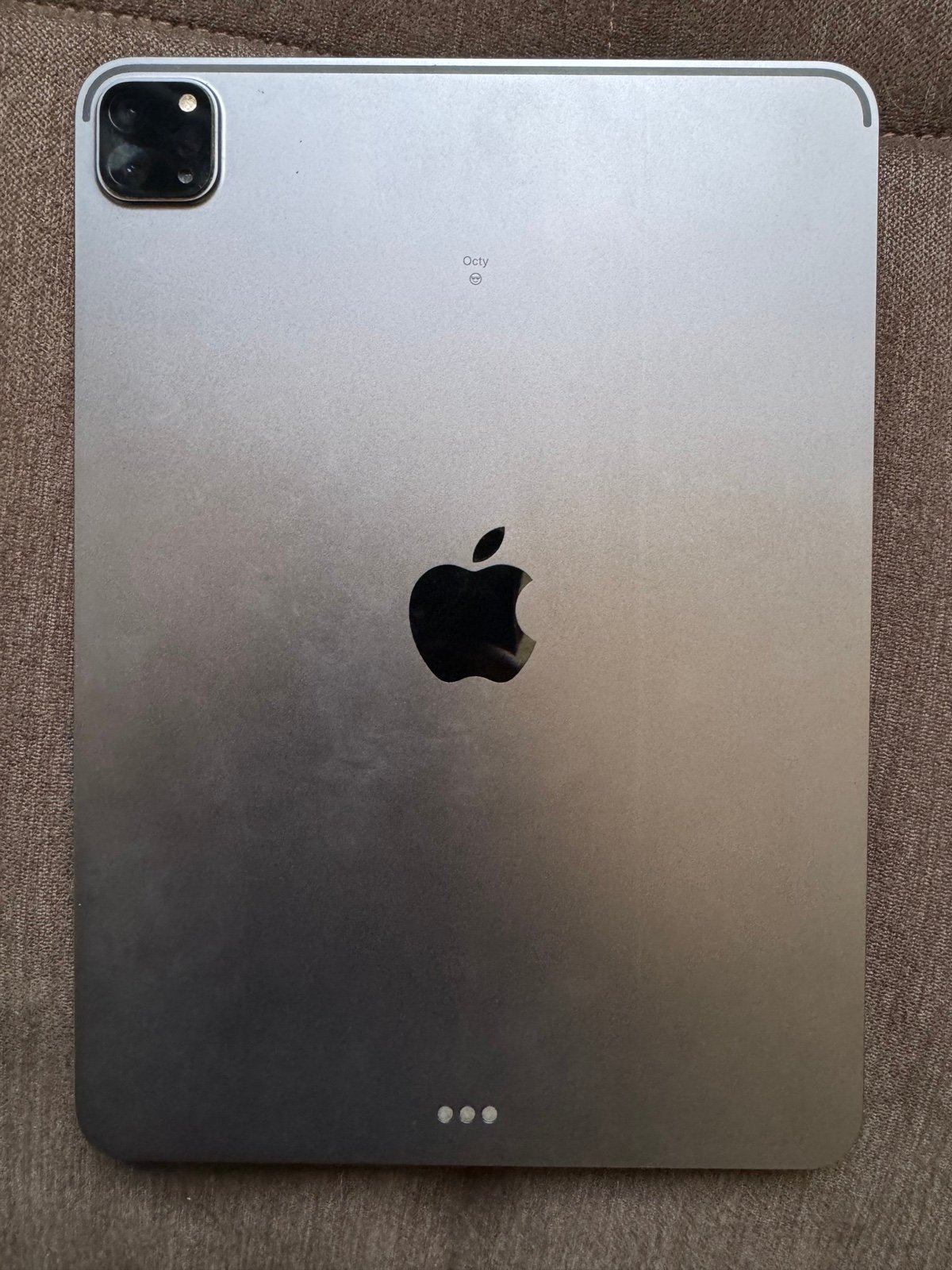 256 gb Space Gray iPad Pro 11 inch WiFi 6S95