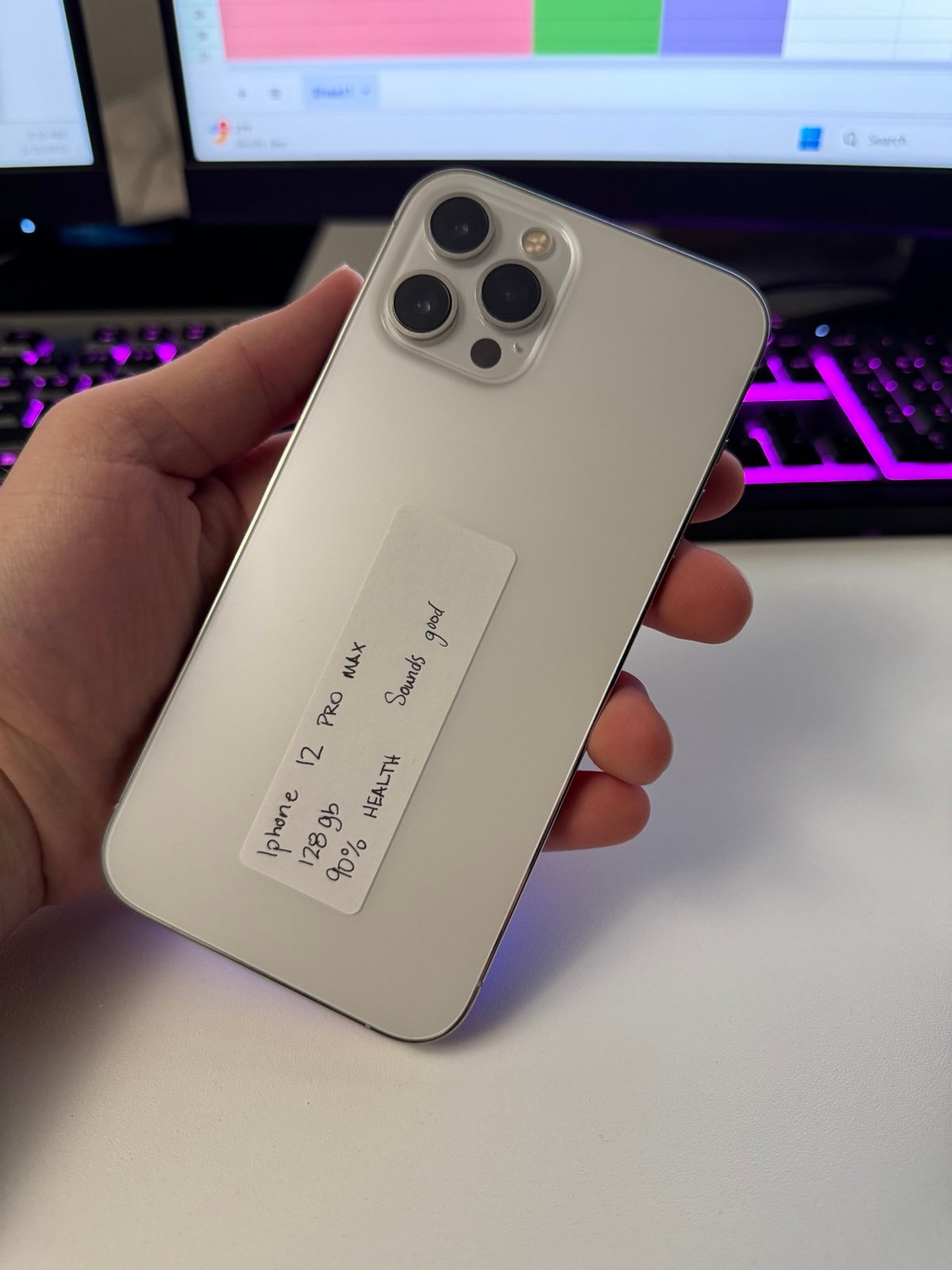 iPhone 12 Pro Max 2Q32