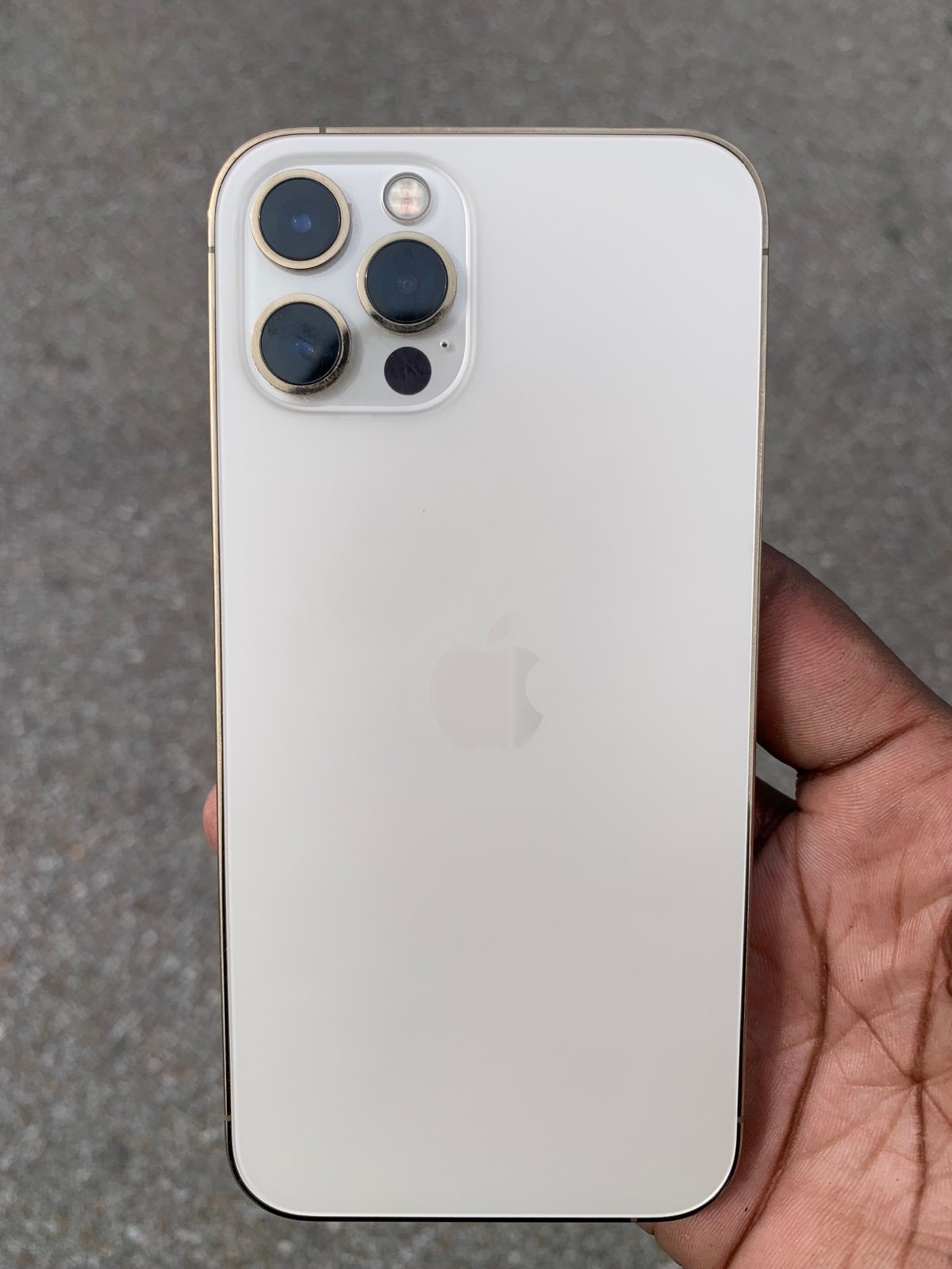 (AT&T/Cricket) iPhone 12 Pro 128GB (Gold) 5K69