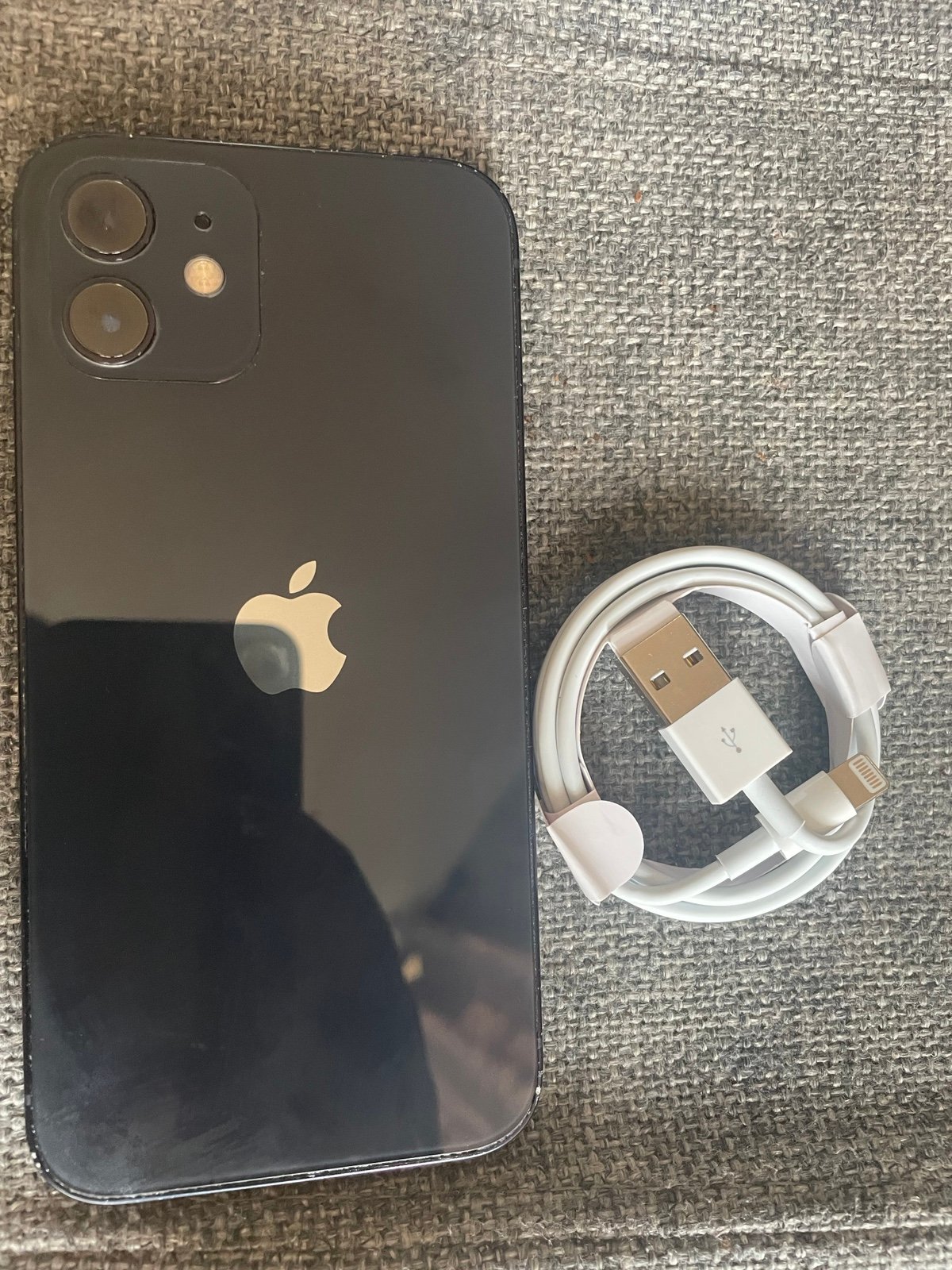 Apple iPhone 12 64GB Fully Unlocked 9V37