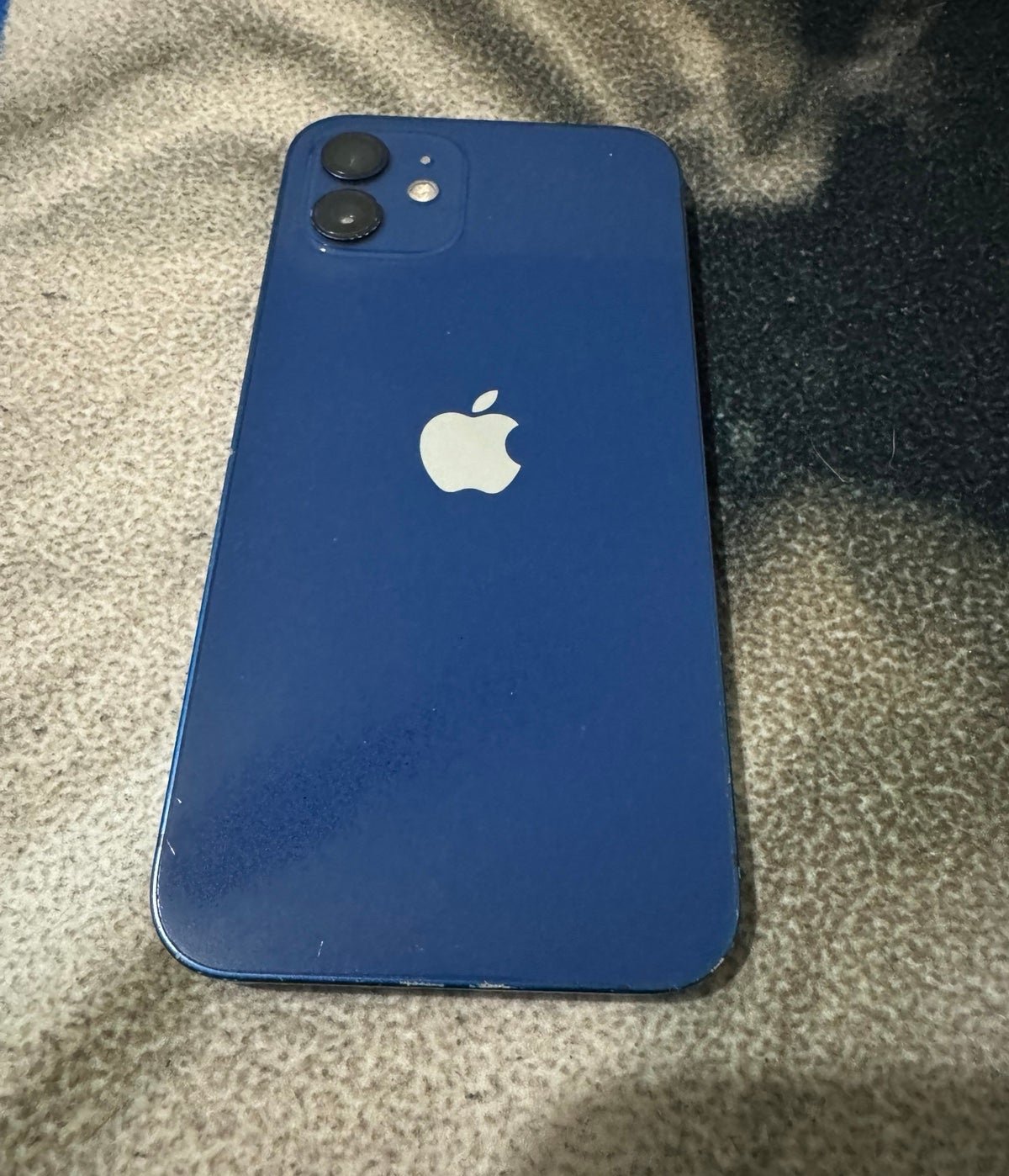 Unlocked Apple iPhone 12 64 GB Blue 5C53