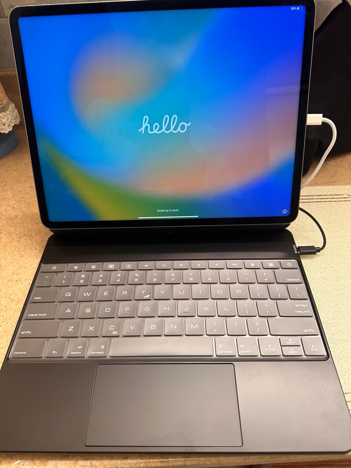 iPad Pro 12.9” screen 6th generation 9M31