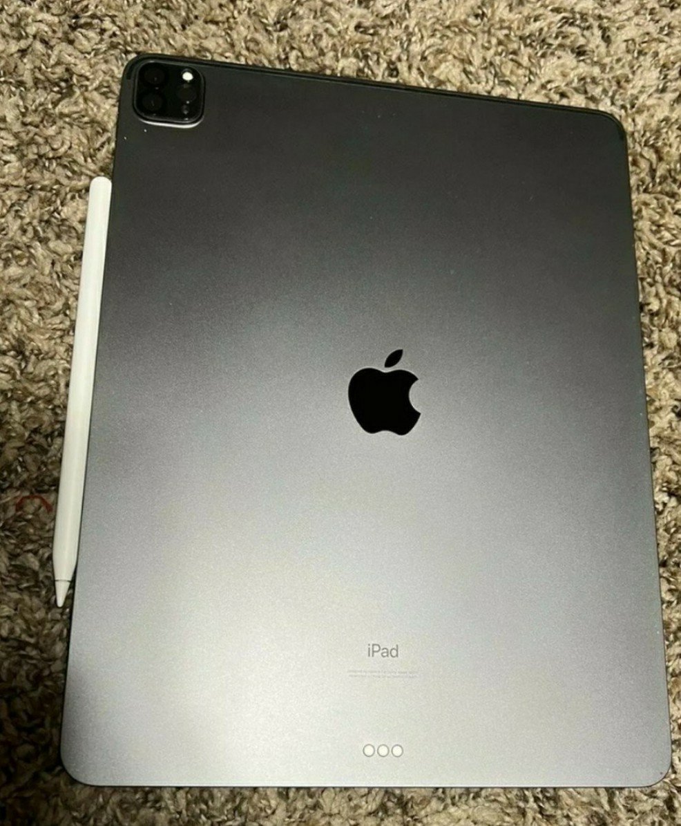 Apple iPad Pro 12.9inch 4th Generation 256 GB / Wi-Fi Only 1R97
