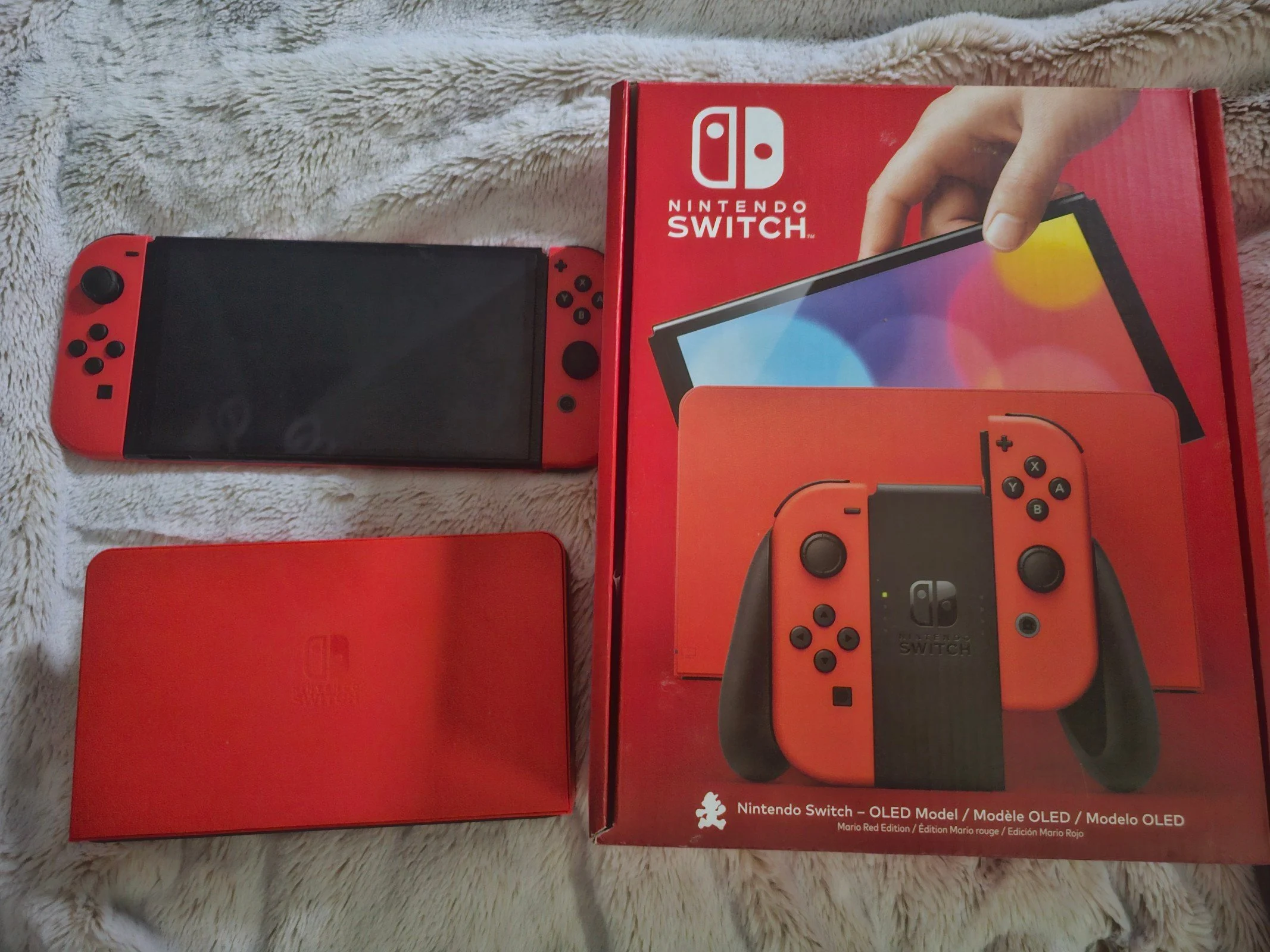 Nintendo Switch - OLED Model: Mario Red Edition 8V95