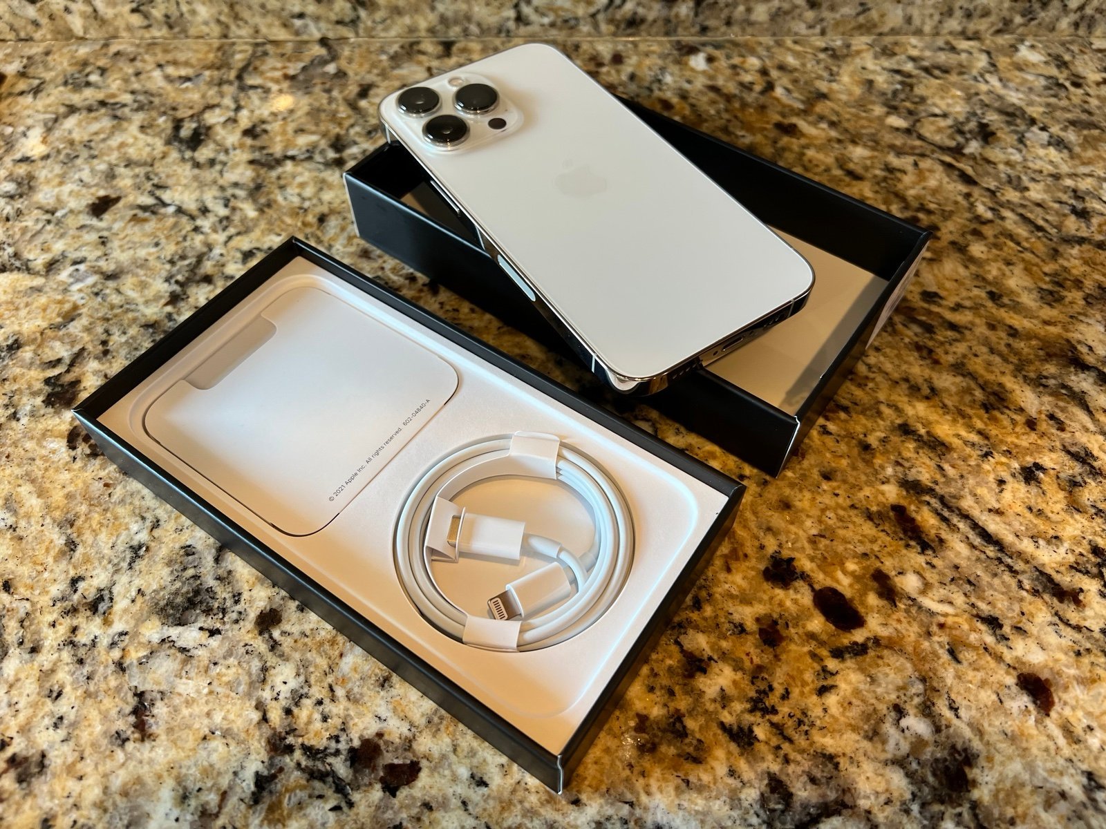 Apple iPhone 13 Pro 128 GB in Silver for Unlocked 8Y81