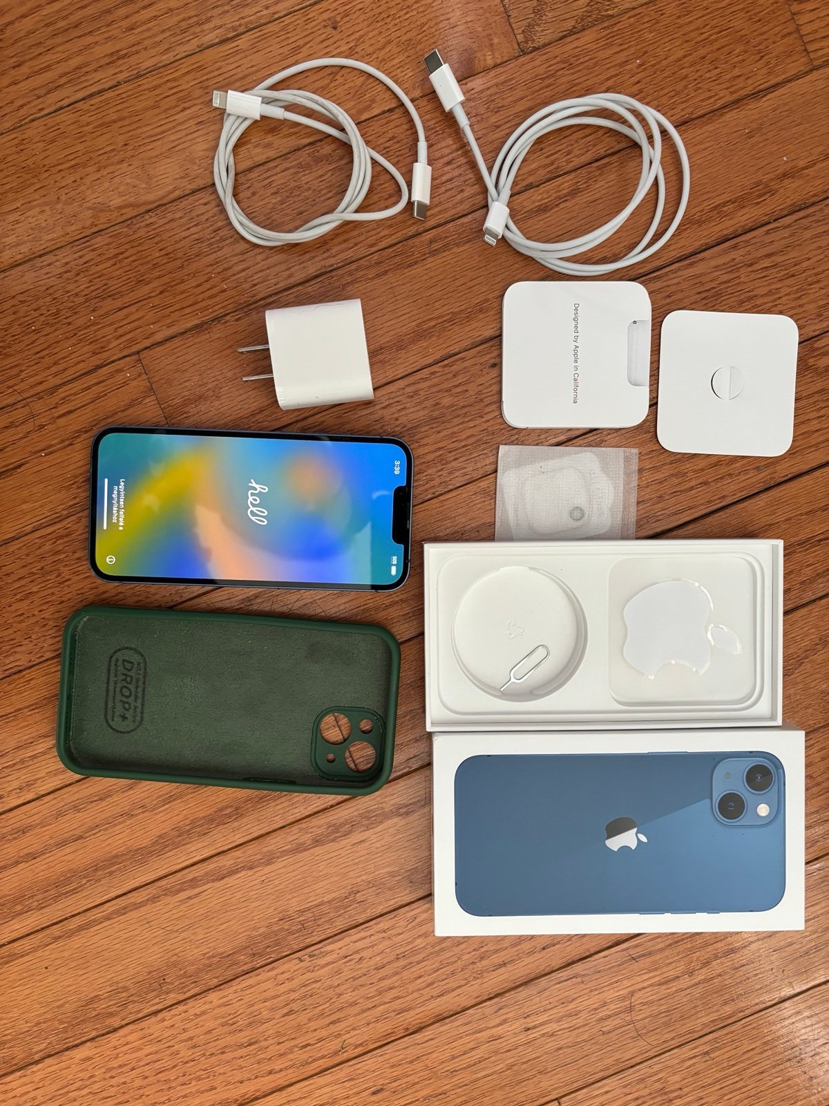 Unlocked Apple iPhone 13 128 GB in Blue UNLOCKED 8S96