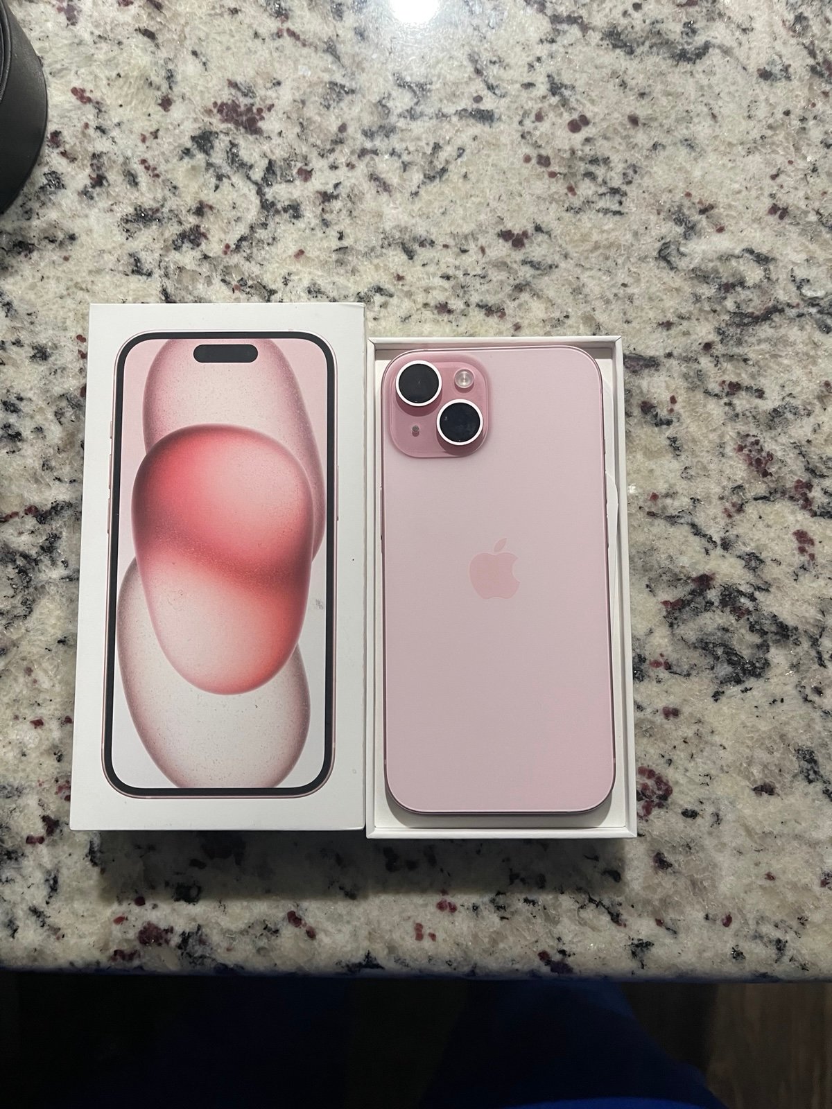 Apple iPhone 15 256GB 3Q91