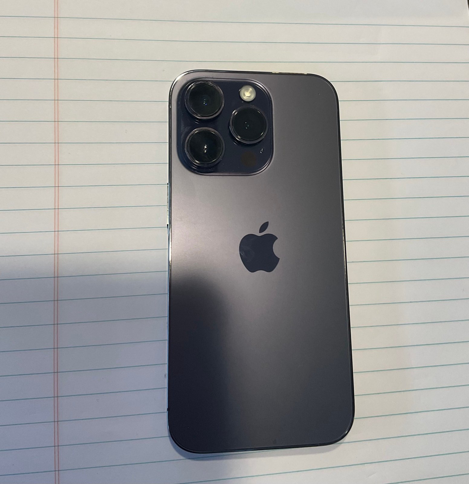 Unlocked Apple iPhone 14 Pro 128 GB in Deep Purple 8Z26