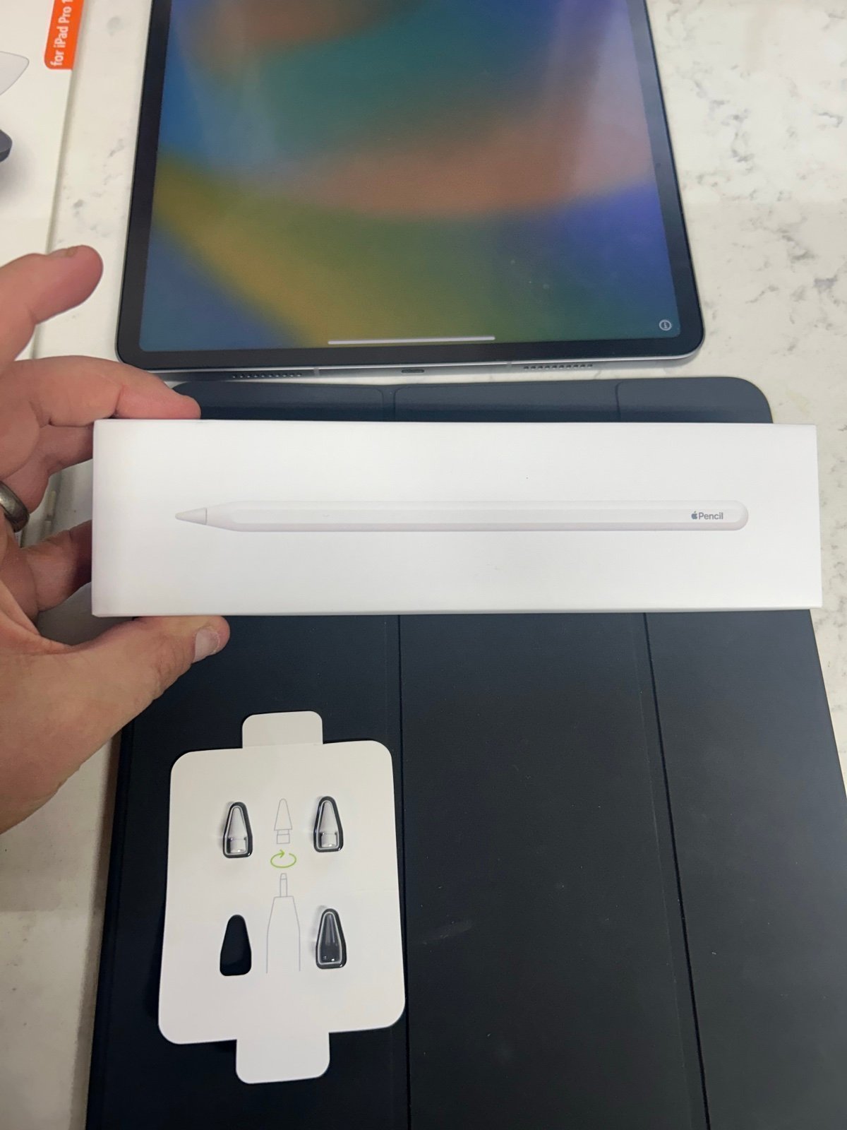 iPad Pro w/ Apple Pencil & Smart Folio Case Bundle (GREAT CONDITION!) 5S76