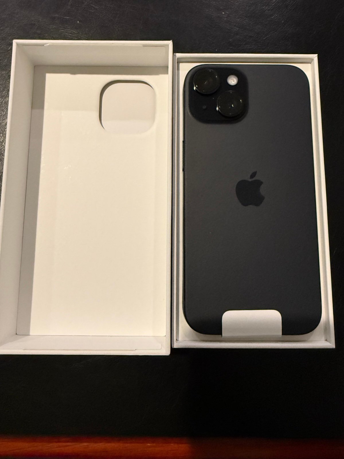 Apple iPhone 15 UNLOCKED 128GB *new**open box* 7X67