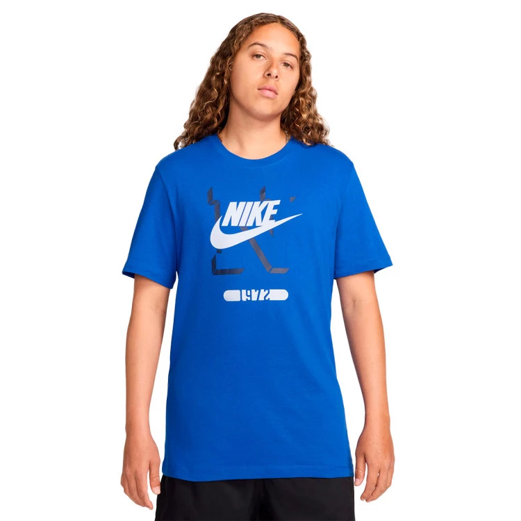 Camiseta Nike Futura 1972