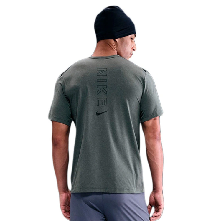 Camiseta Nike Sportswear Dri-Fit