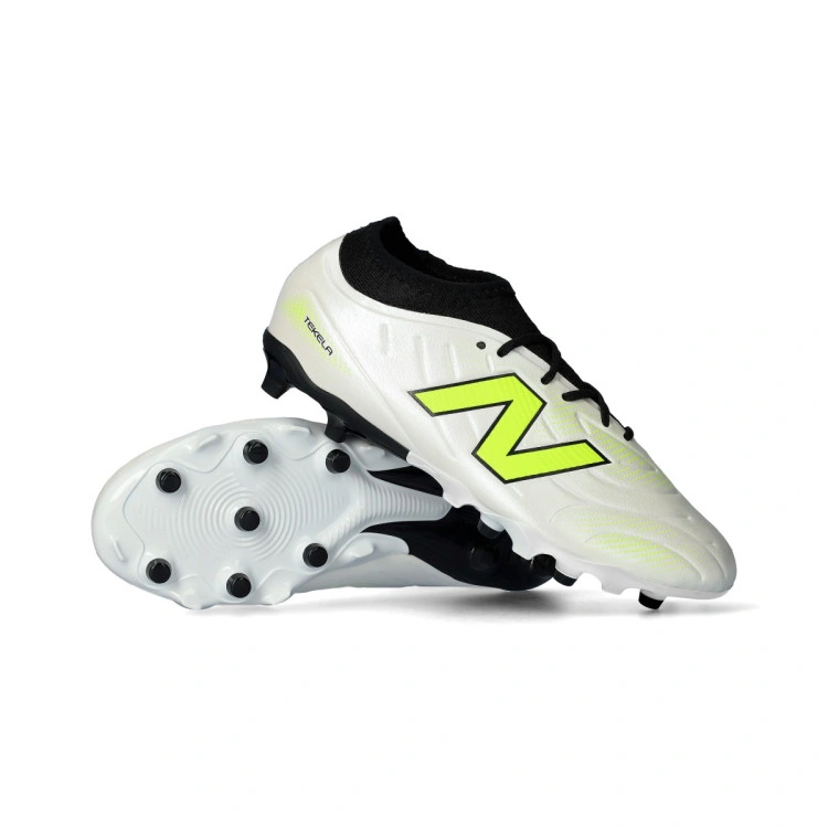 Bota New Balance Tekela Team Low Laced FG V5 Niño