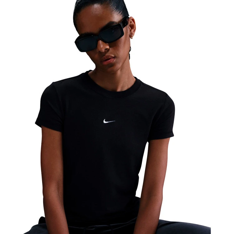 Camiseta Nike Sportswear Chill Mujer