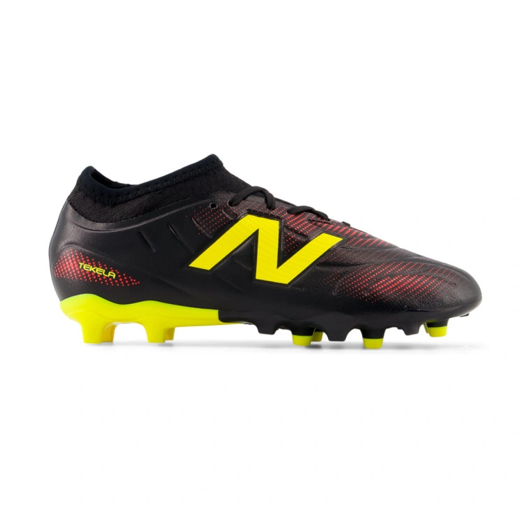 Bota New Balance Tekela Team Low Laced FG V5 Niño
