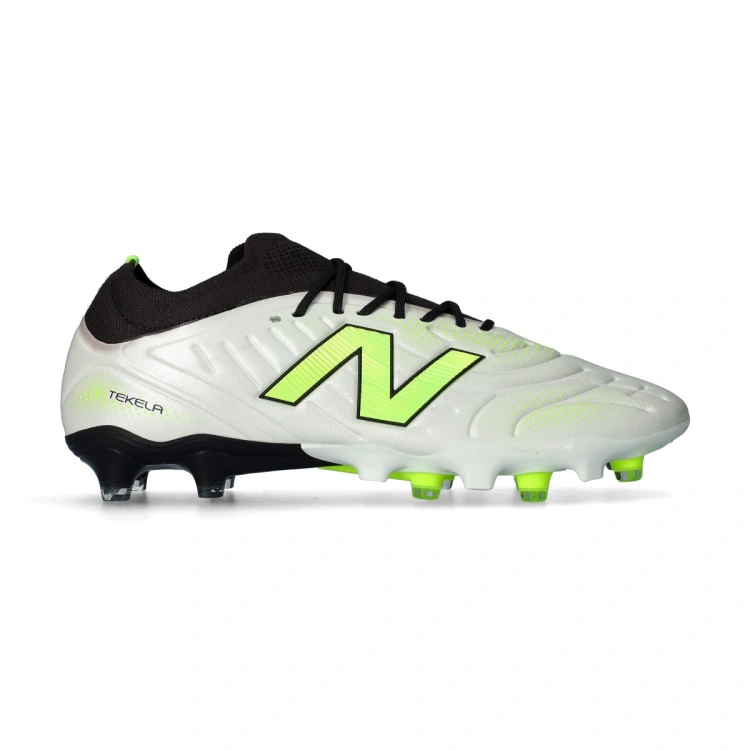 Bota New Balance Tekela Pro Low Laced FG V5