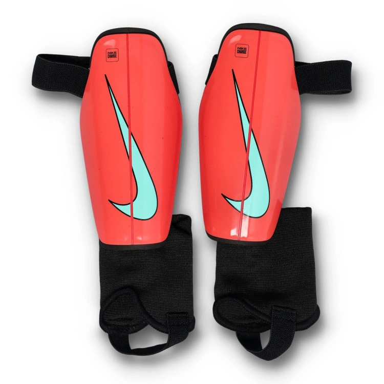 Espinillera Nike Charge Guard Niño