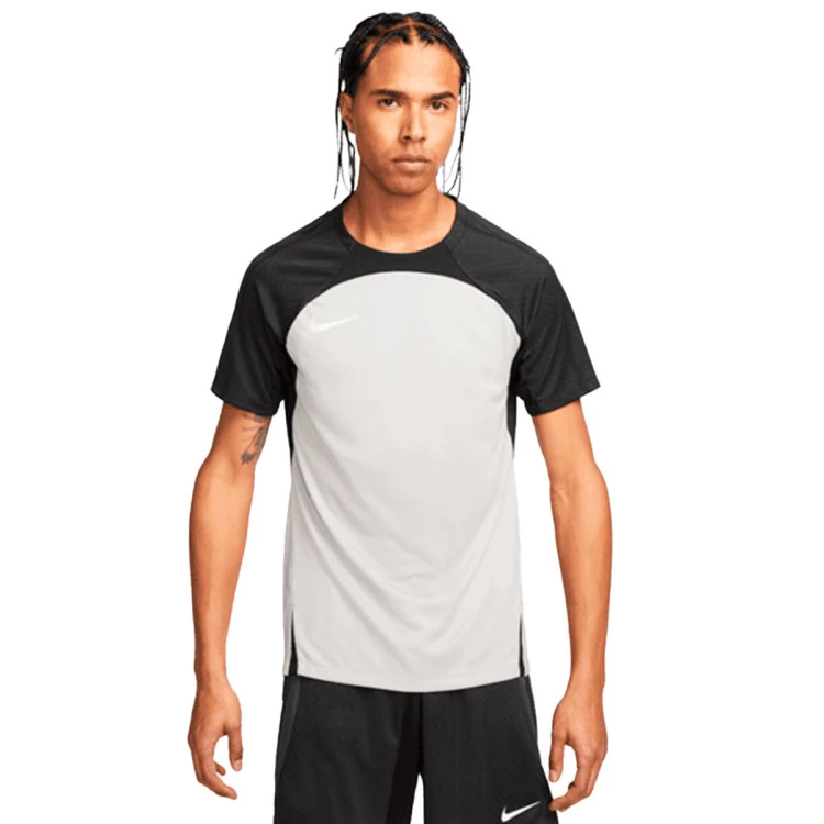 Camiseta Nike Strike III m/c