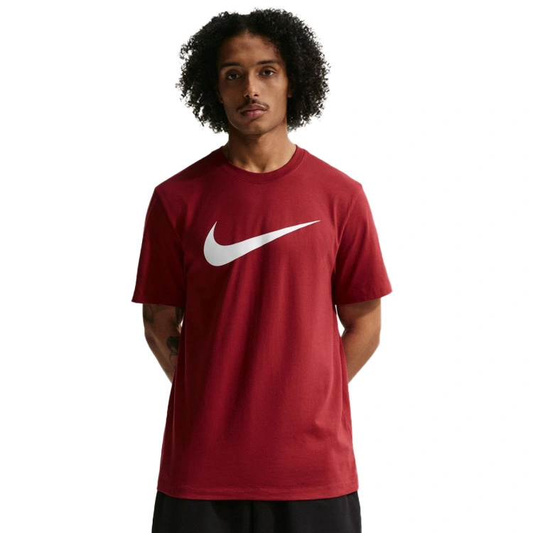 Camiseta Nike Sportswear Swoosh