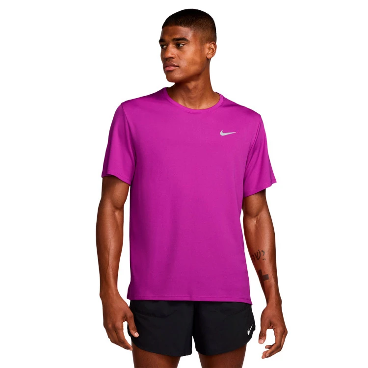 Camiseta Nike Dri-FIT Miler