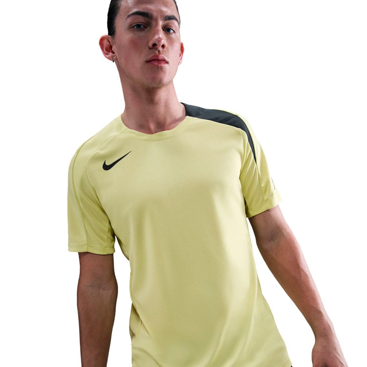 Camiseta Nike Training Strike