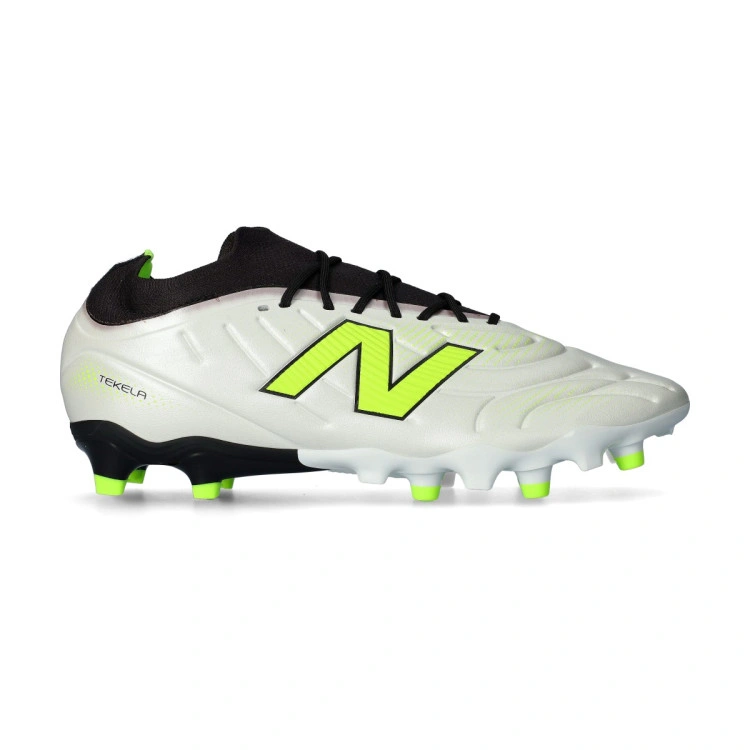 Bota New Balance Tekela Team Low Laced FG V5