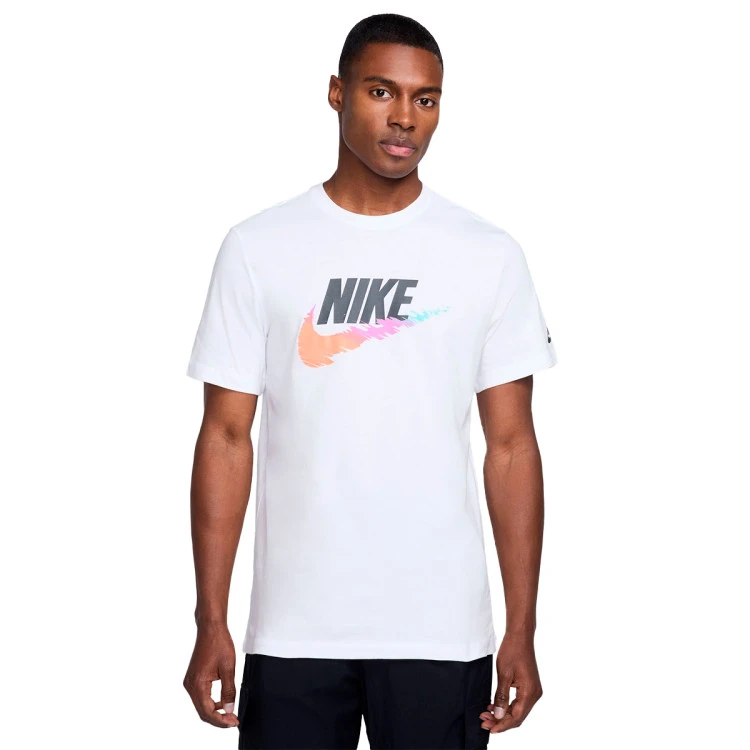 Camiseta Nike Sportswear Futura