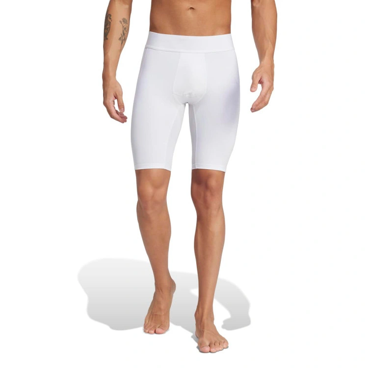 Malla corta adidas Techfit