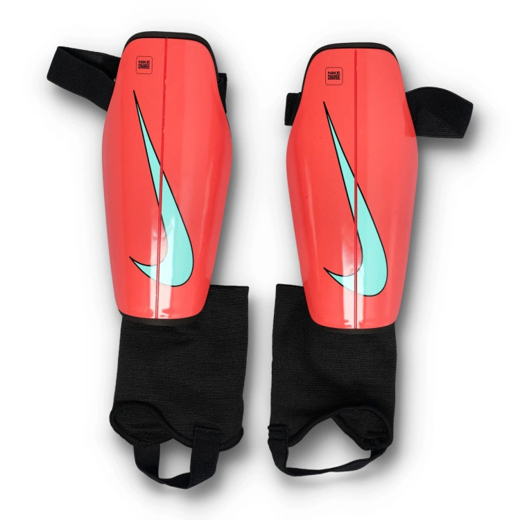 Espinillera Nike Charge Guard Shinpads