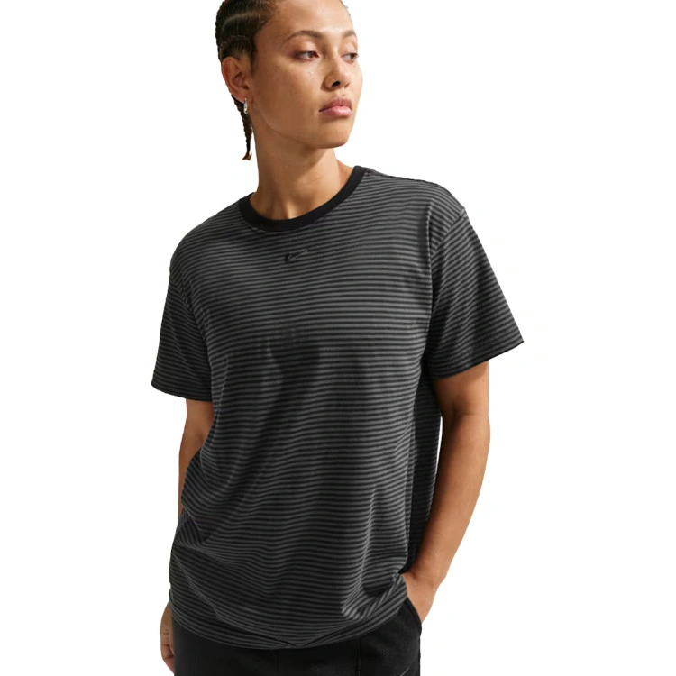 Camiseta Nike Sportswear Stripe Mujer