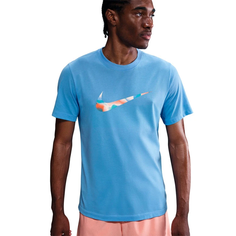 Camiseta Nike Dri-FIT Swoosh