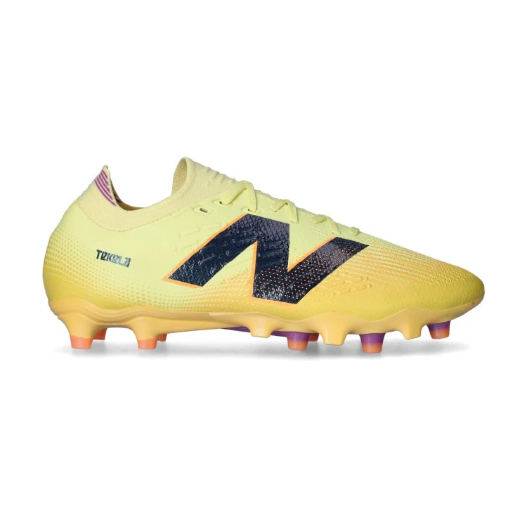 Bota New Balance Tekela Pro Low Laced FG V4+