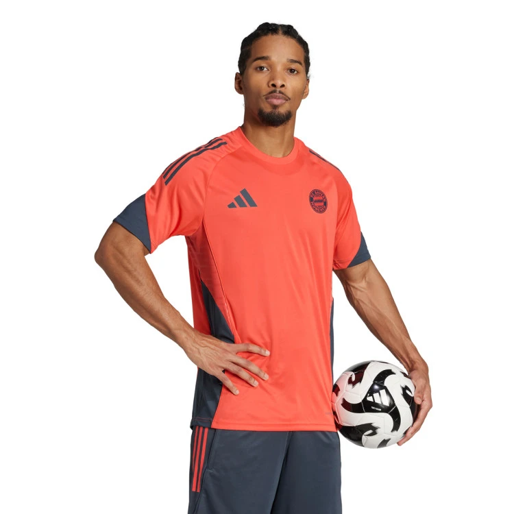 Camiseta adidas FC Bayern Training 2025-2026