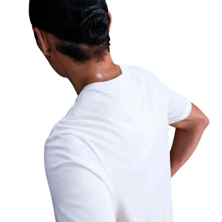 Camiseta Nike Dri-FIT Swoosh