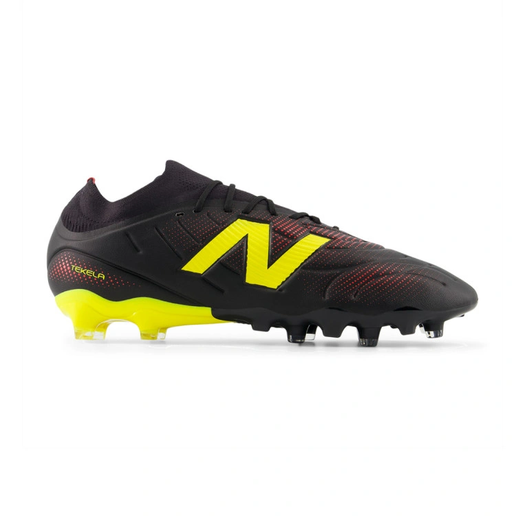 Bota New Balance Tekela Team Low Laced FG V5