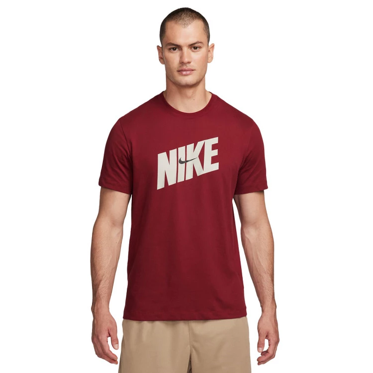 Camiseta Nike Dri-Fit Novelty