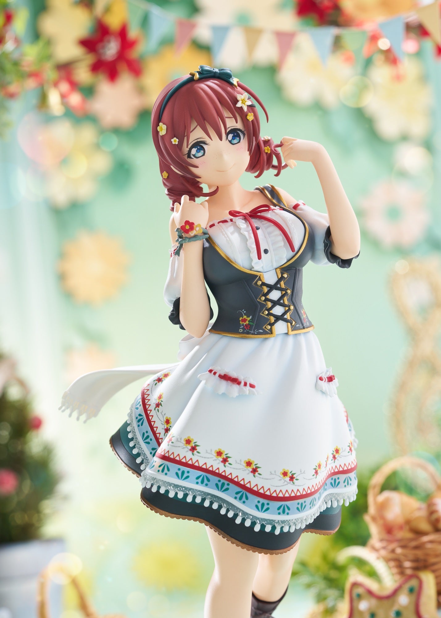 Love Live! - EMMA VERDE 1/7 Scale Figure