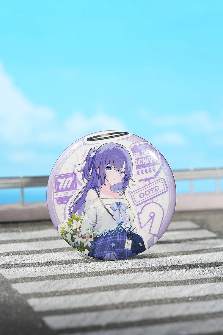 Blue Archive - Holiday Saunter Series 75mm Badge (KAZUSA/YUUKA/HINA/SHIROKO/MIKA)