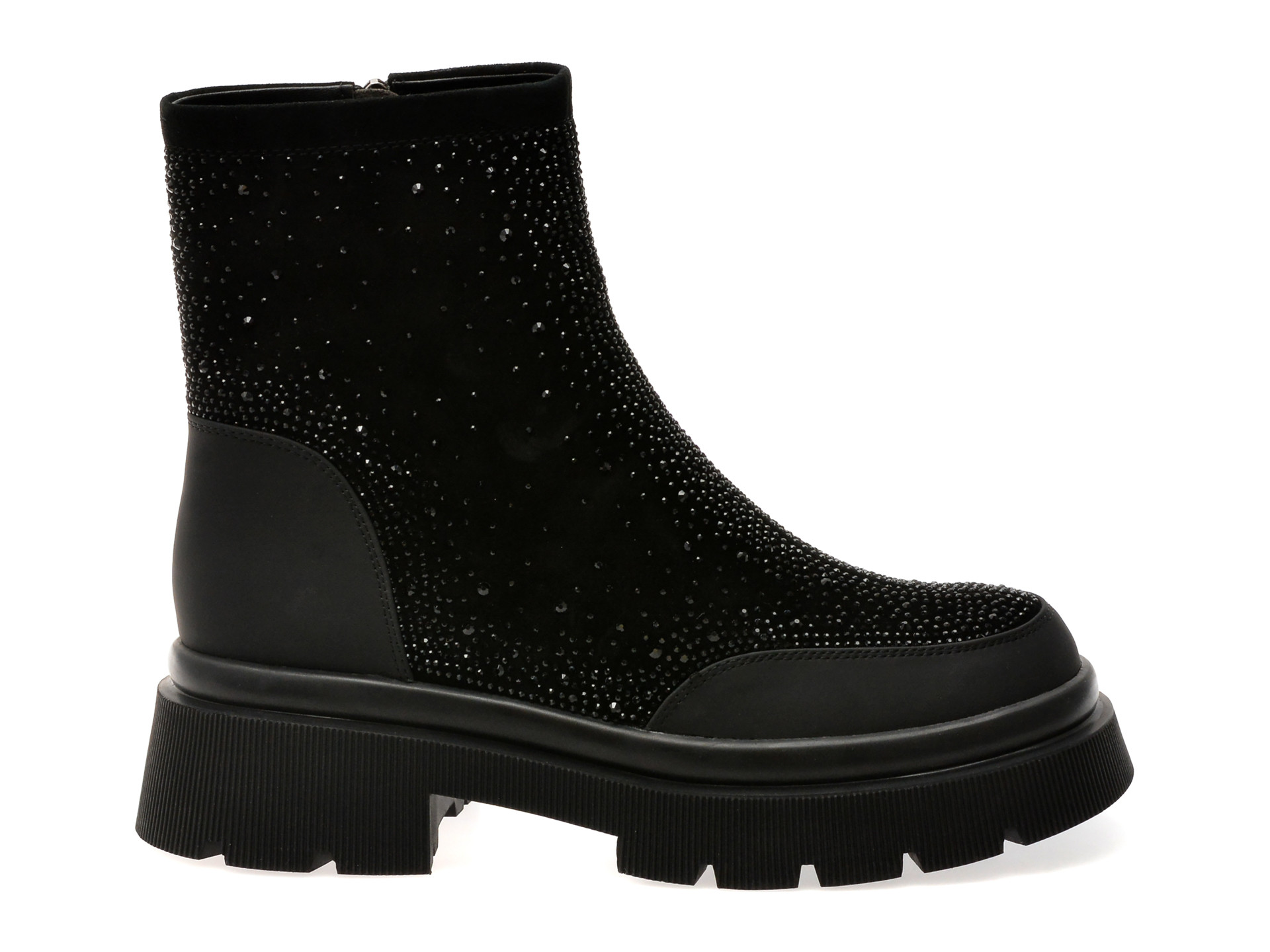 Ghete GRYXX negre, KR381, din piele intoarsa