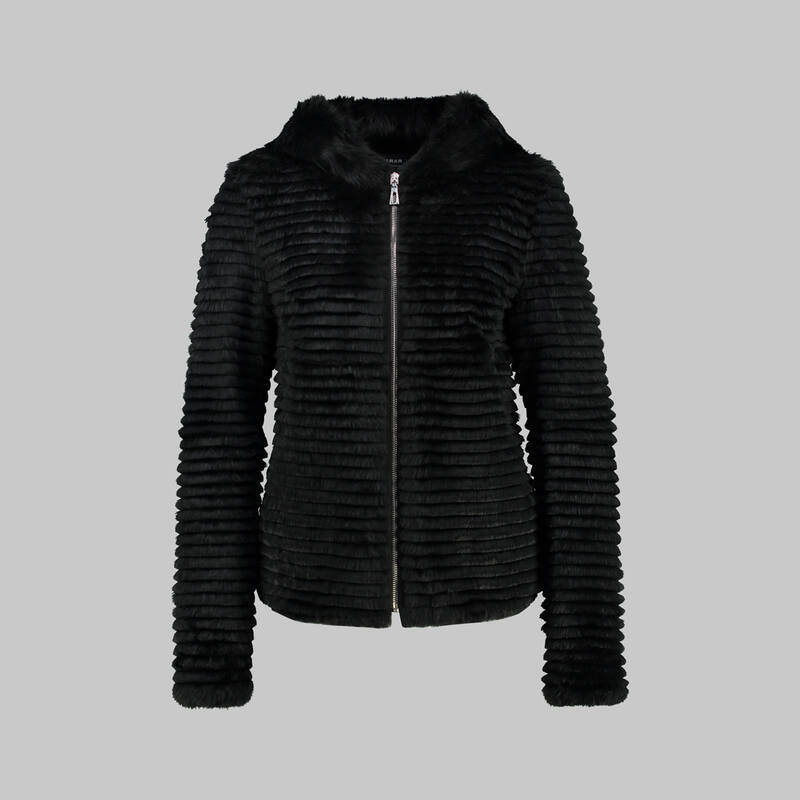 KAPÜŞONLU SİYAH KÜRK MANTO