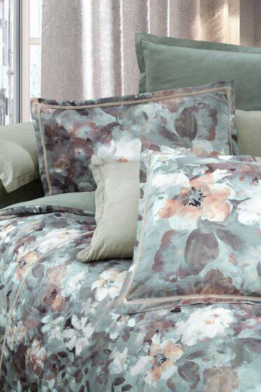 MORENO SATEN KIRMIZI TEK KİŞİLİK NEVRESİM TAKIMI