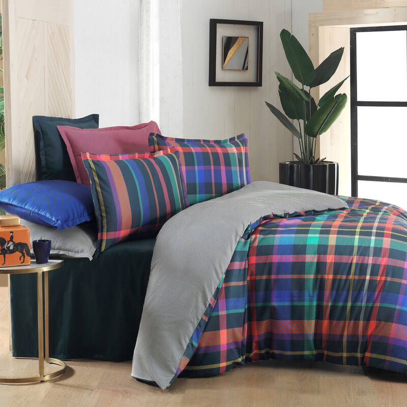 MERLIN SATEN LACİVERT ÇİFT KİŞİLİK NEVRESİM TAKIMI