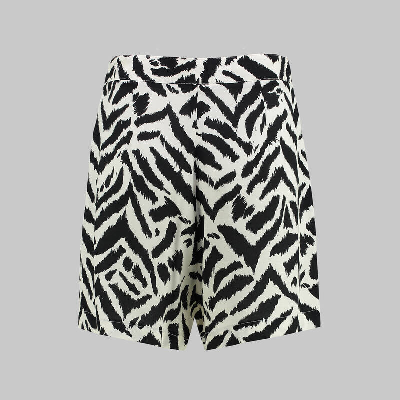 JOSETH SİYAH BEYAZ ŞORT